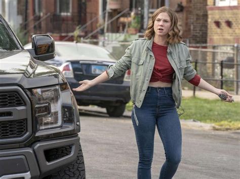 Jess Gabor in Shameless (11.10.19)